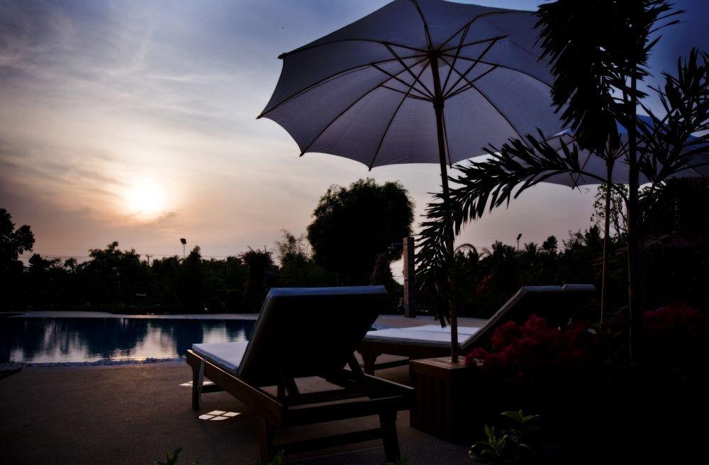 Samut Songkhram Jaroenrat Resort מראה חיצוני תמונה