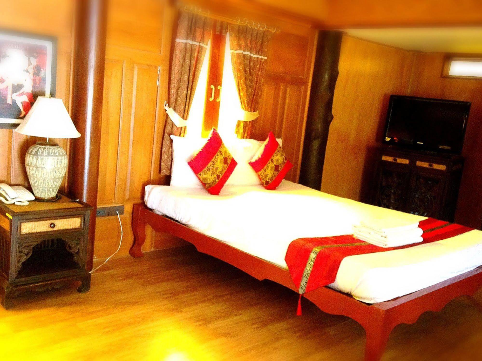 Samut Songkhram Jaroenrat Resort מראה חיצוני תמונה