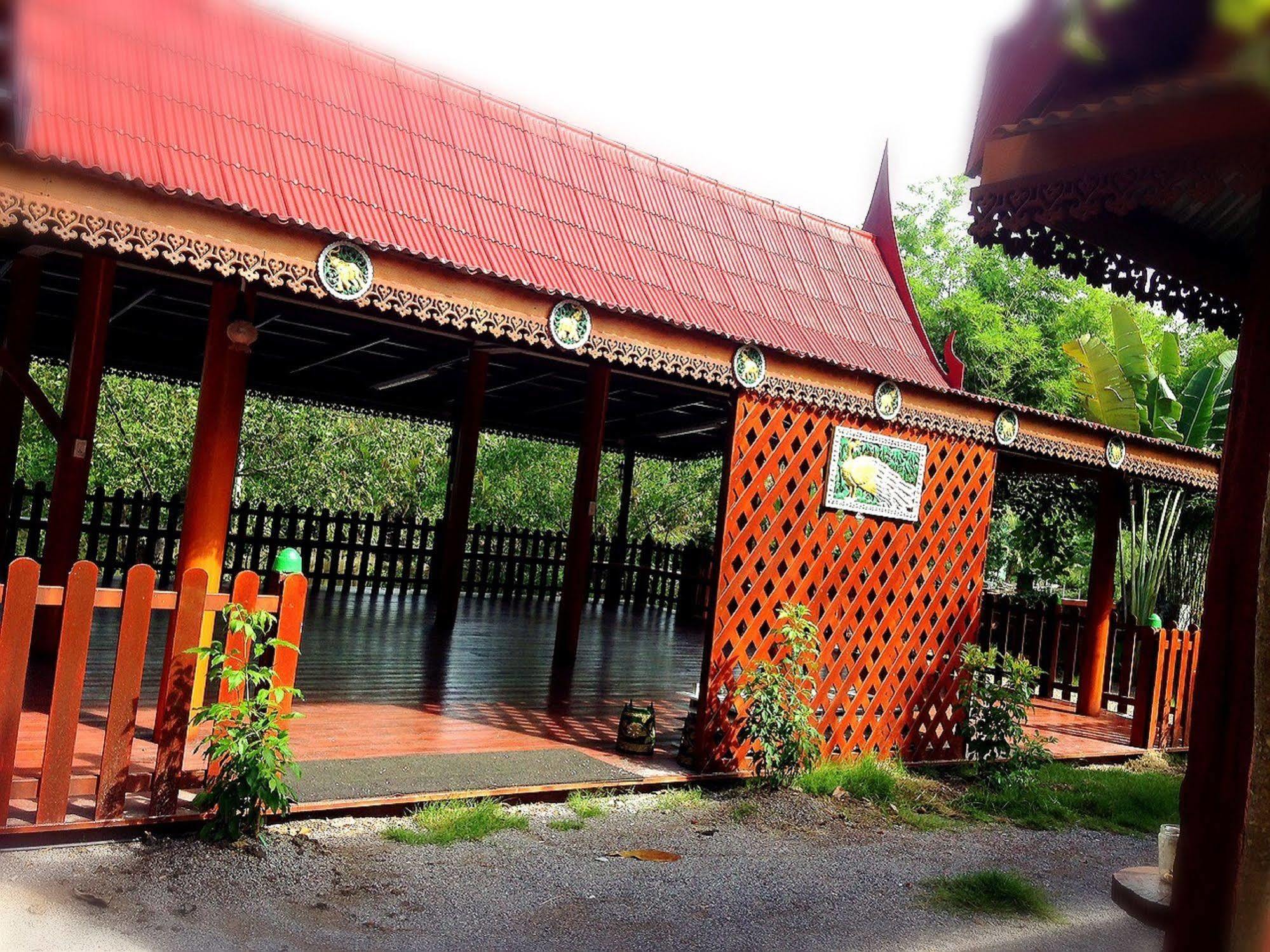 Samut Songkhram Jaroenrat Resort מראה חיצוני תמונה