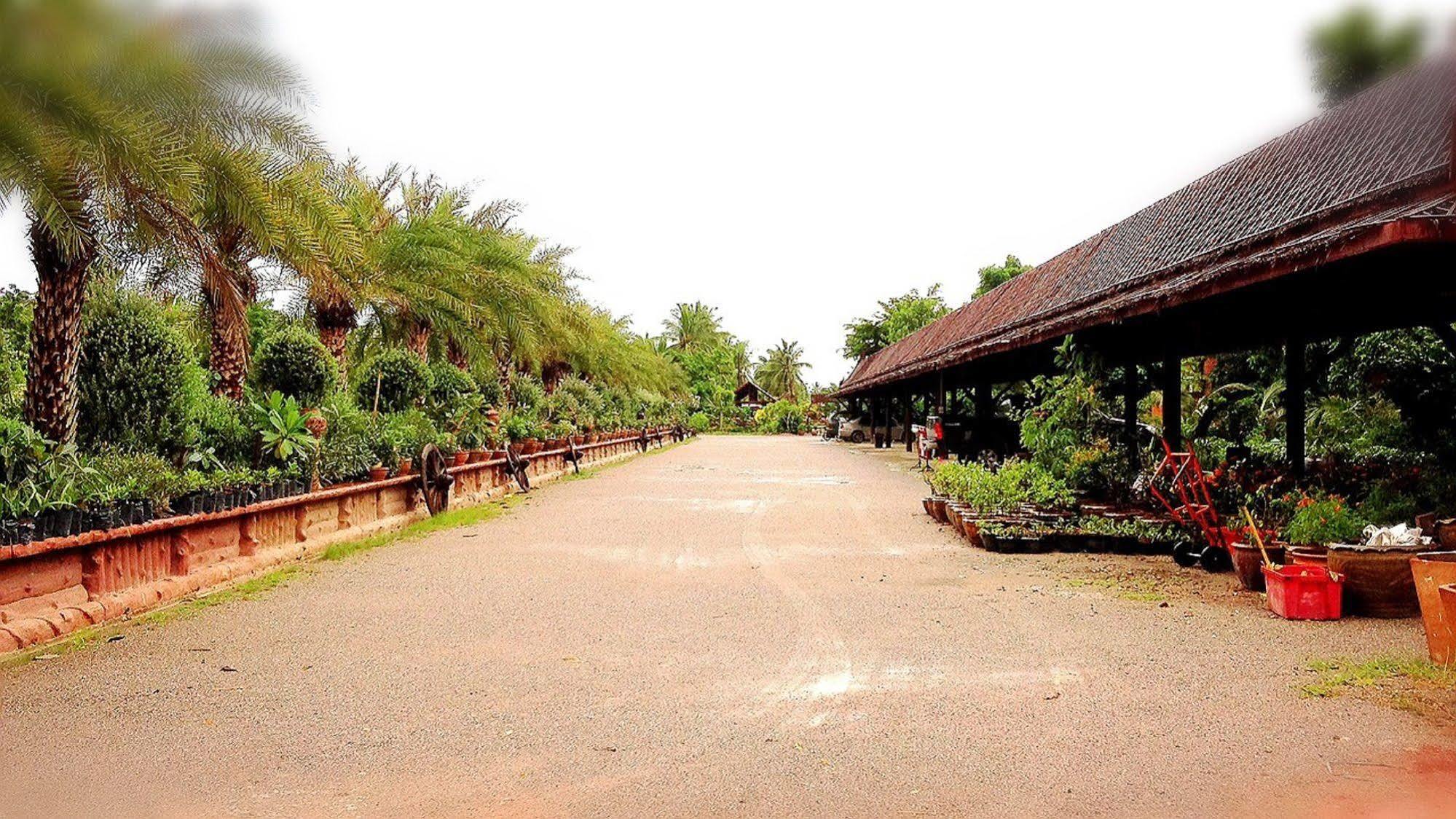 Samut Songkhram Jaroenrat Resort מראה חיצוני תמונה