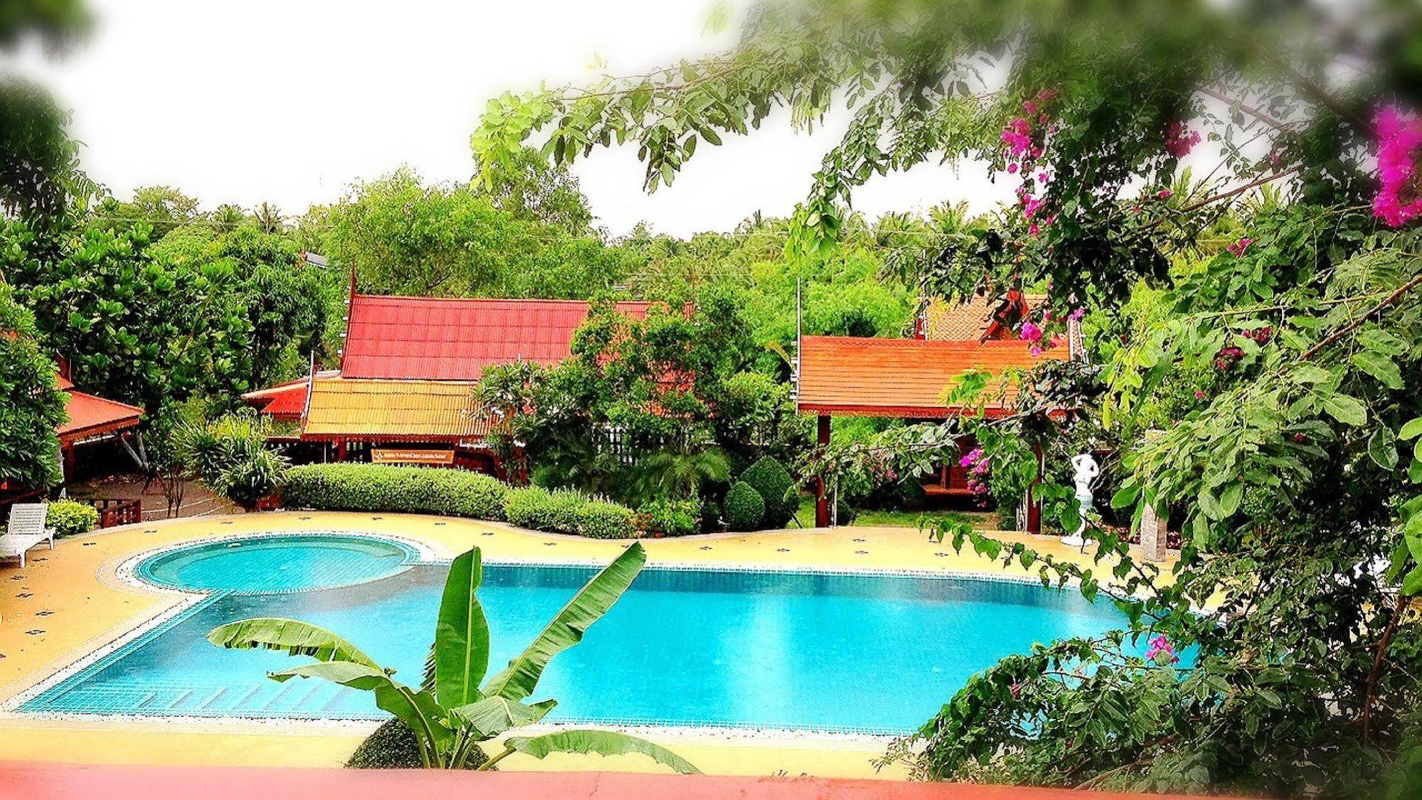 Samut Songkhram Jaroenrat Resort מראה חיצוני תמונה