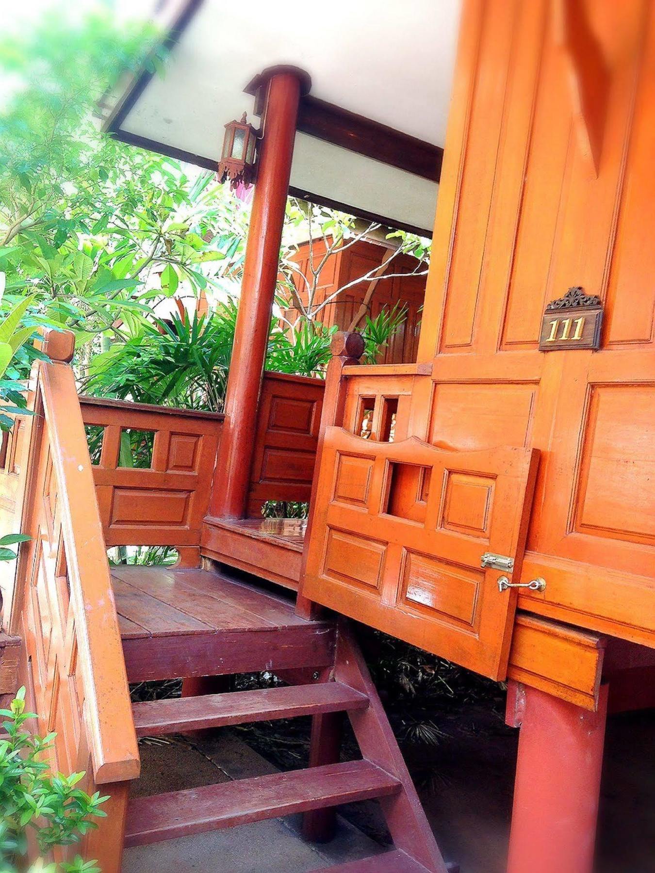 Samut Songkhram Jaroenrat Resort מראה חיצוני תמונה